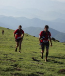 Ultratrail els Bastions de la Vall de Ribes Els corredors de la ultratrail al pas per la Covil. Foto: Marta Alsina