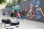 Festes del barri dels Caputxins de Vic: grafittis a Can Pau Raba 