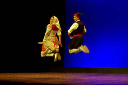 Espectacle «SOMDANSA, un país de festa» de l'Esbart Dansaire de Mollet 