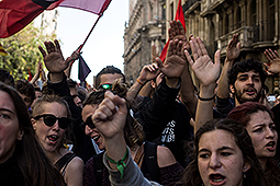 Tercer dia de vaga i manifestació d'estudiants a Barcelona Manifestació d'estudiants en contra del decret del 3+2 a Barcelona