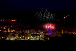 Les millors fotos de la setmana de Nació Digital <a href='http://www.naciodigital.cat/naciofotos/galeria/14655/festa/major/vic/2016/castell/focs'>Castell de focs de la festa major de Vic.</a></br> Foto: Joan Parera