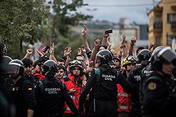 Referèndum 1-O: càrregues policials a Girona 